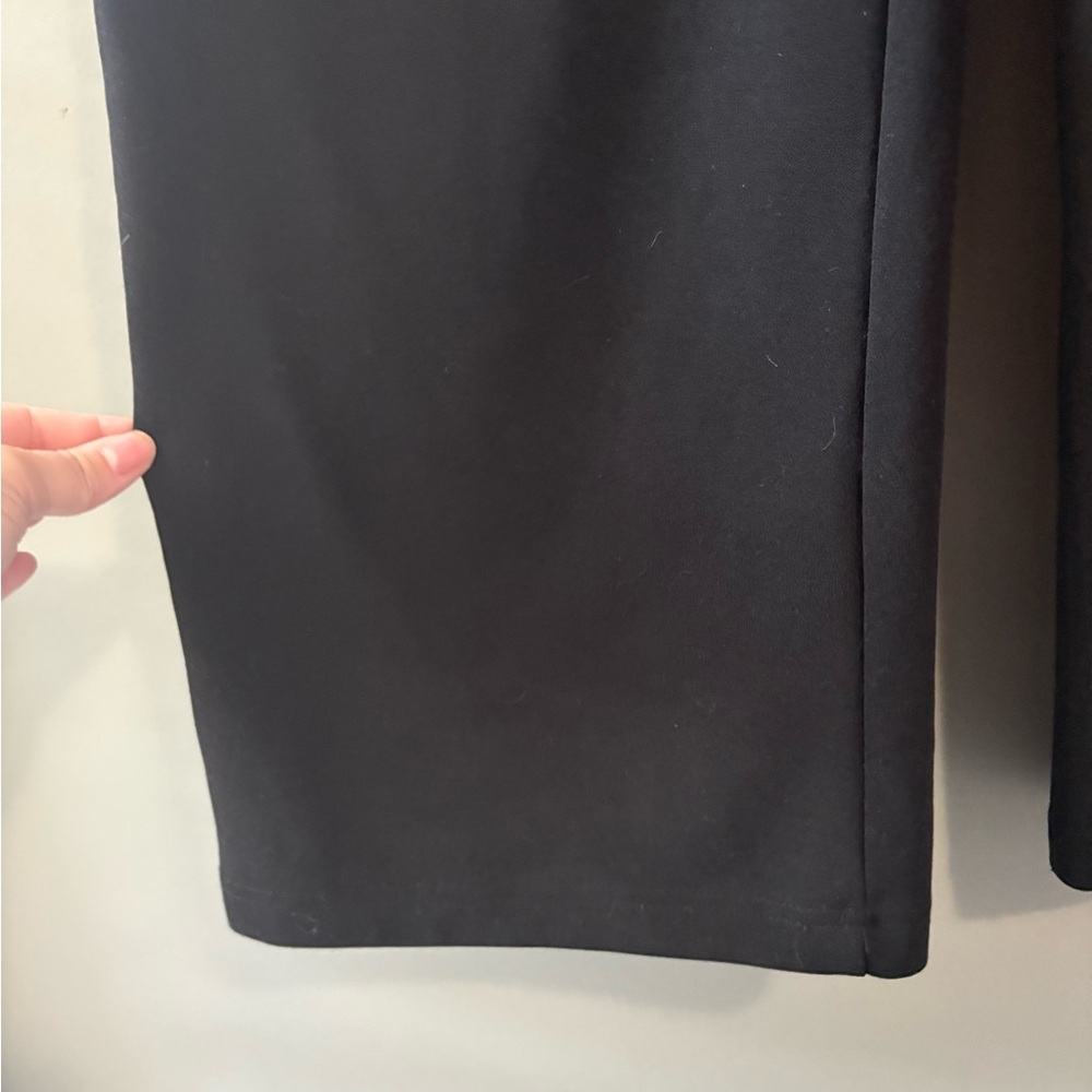 Ardene size Large, sleek black straight leg trousers, business casual - Picture 3 of 7